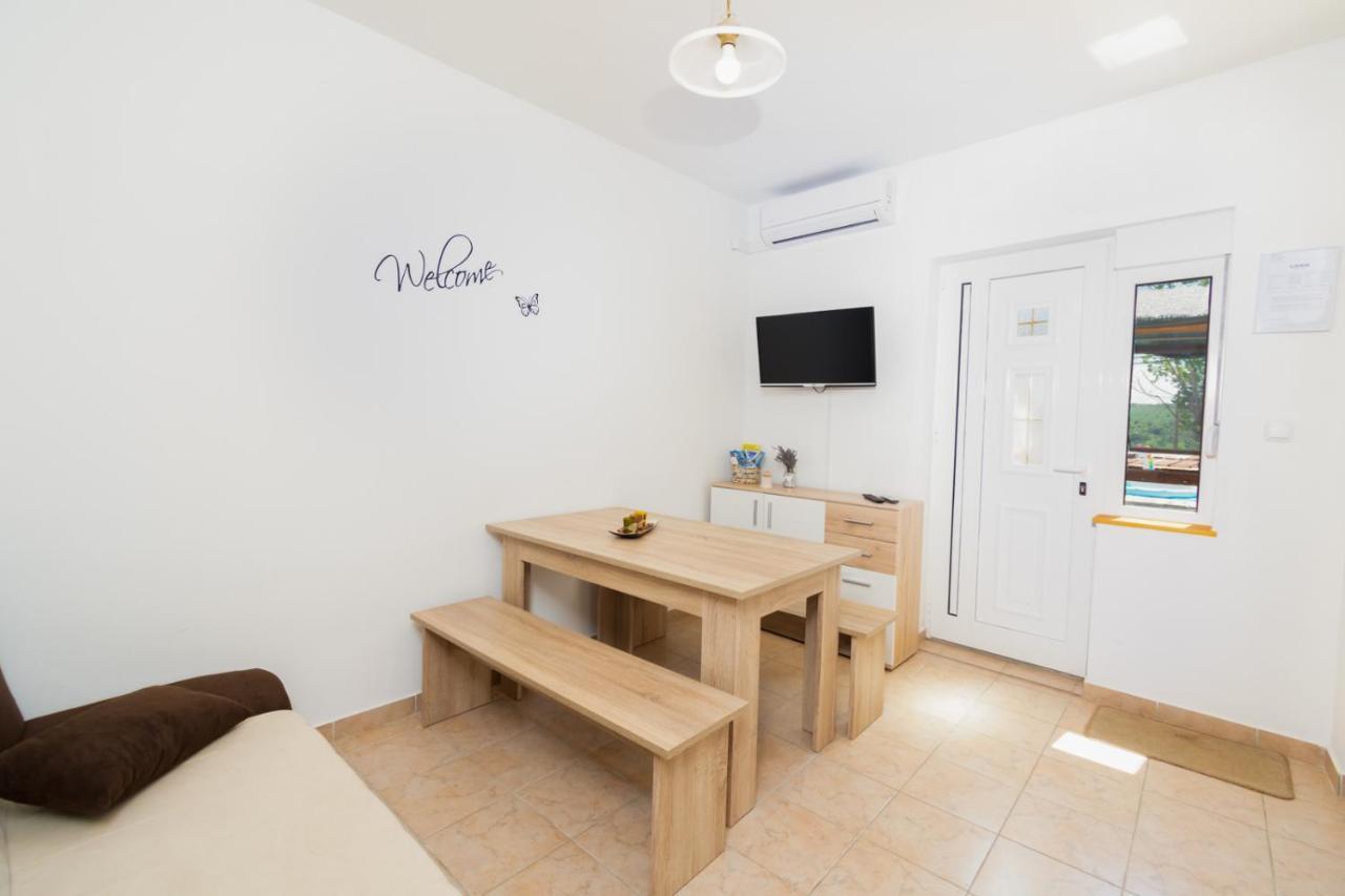 Apartmani Ajp Posedarje Ngoại thất bức ảnh